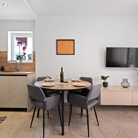 Apartment Masha Novigrad  ภายนอก รูปภาพ